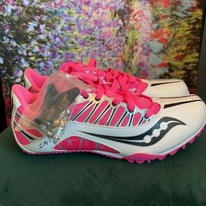 NWB Saucony SpitFire Track Running Shoes Pink & White sz 7